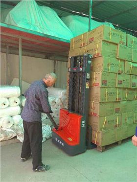 揚州電動堆高車