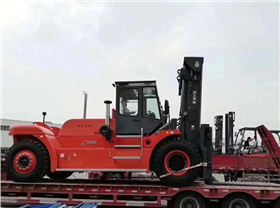 龍工25噸內燃叉車