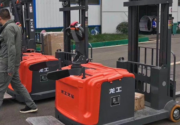 蘇州電動堆高車