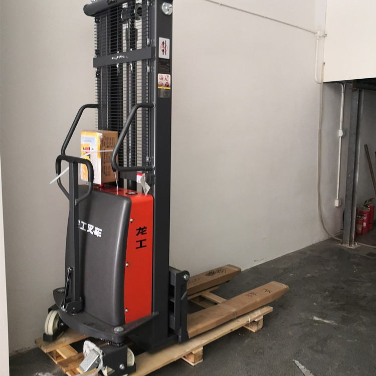 南京半電動堆高車